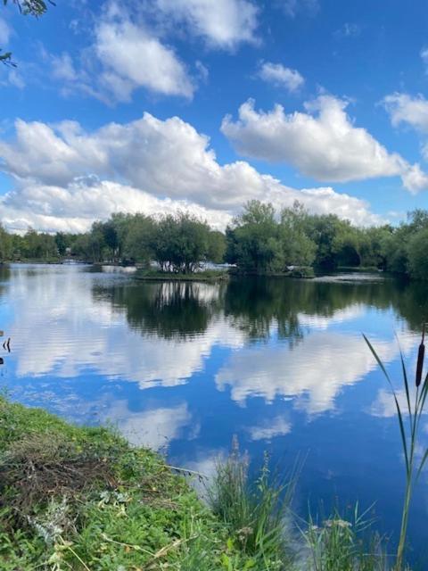 Вилла The Hygge Retreat At 7 Lakes Country Park, Lincolnshire Crowle  Экстерьер фото